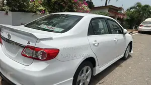Toyota Corolla S 4dr Sedan (1.8L 4cyl 4A) 2012 White