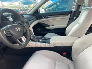 Honda Accord 2019 Gold