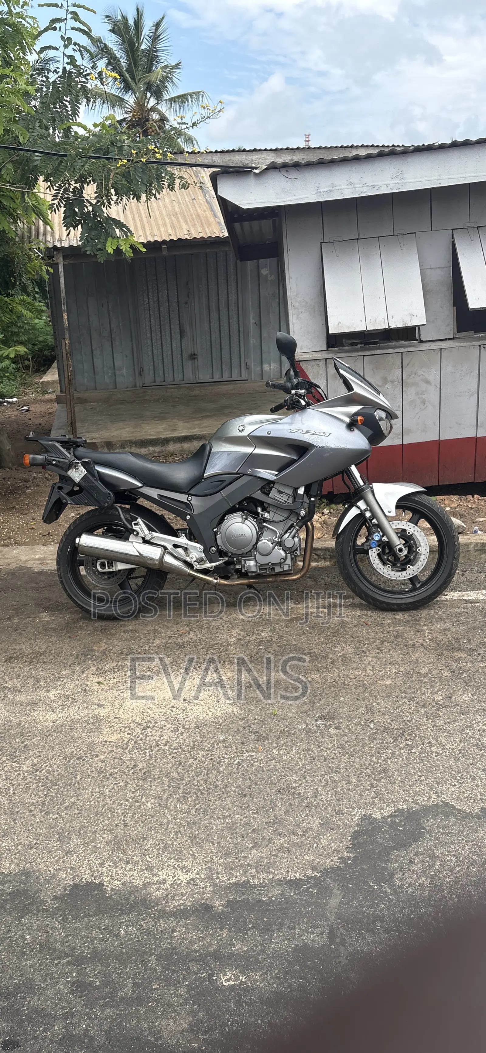 Yamaha 2023 Silver