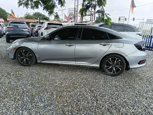Honda Civic 2018 Silver