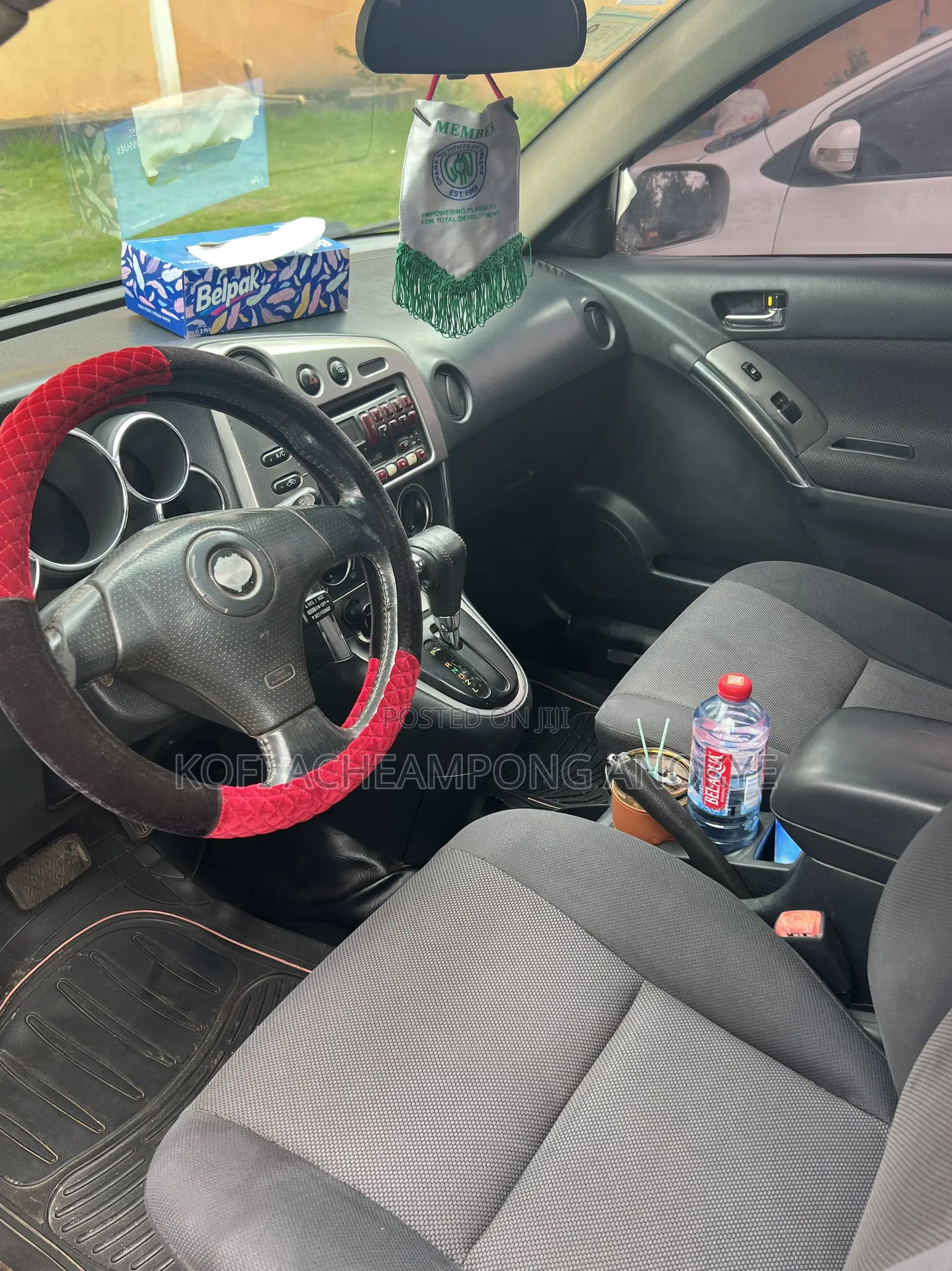 Toyota Matrix Hatchback FWD (1.8L 4cyl 5M) 2006 Silver