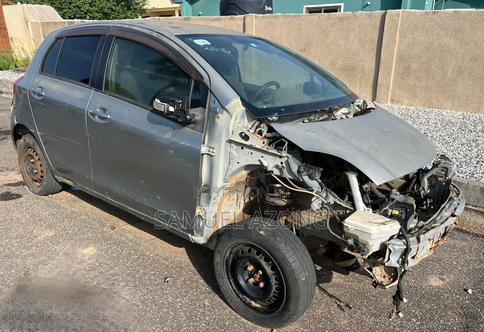 Toyota Vitz 1.3 AWD 3dr 2010 Gray