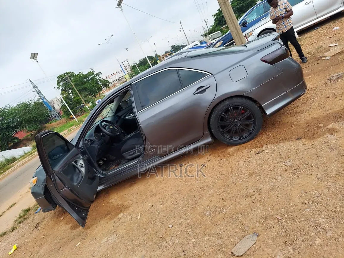 Toyota Camry 2010 Gray