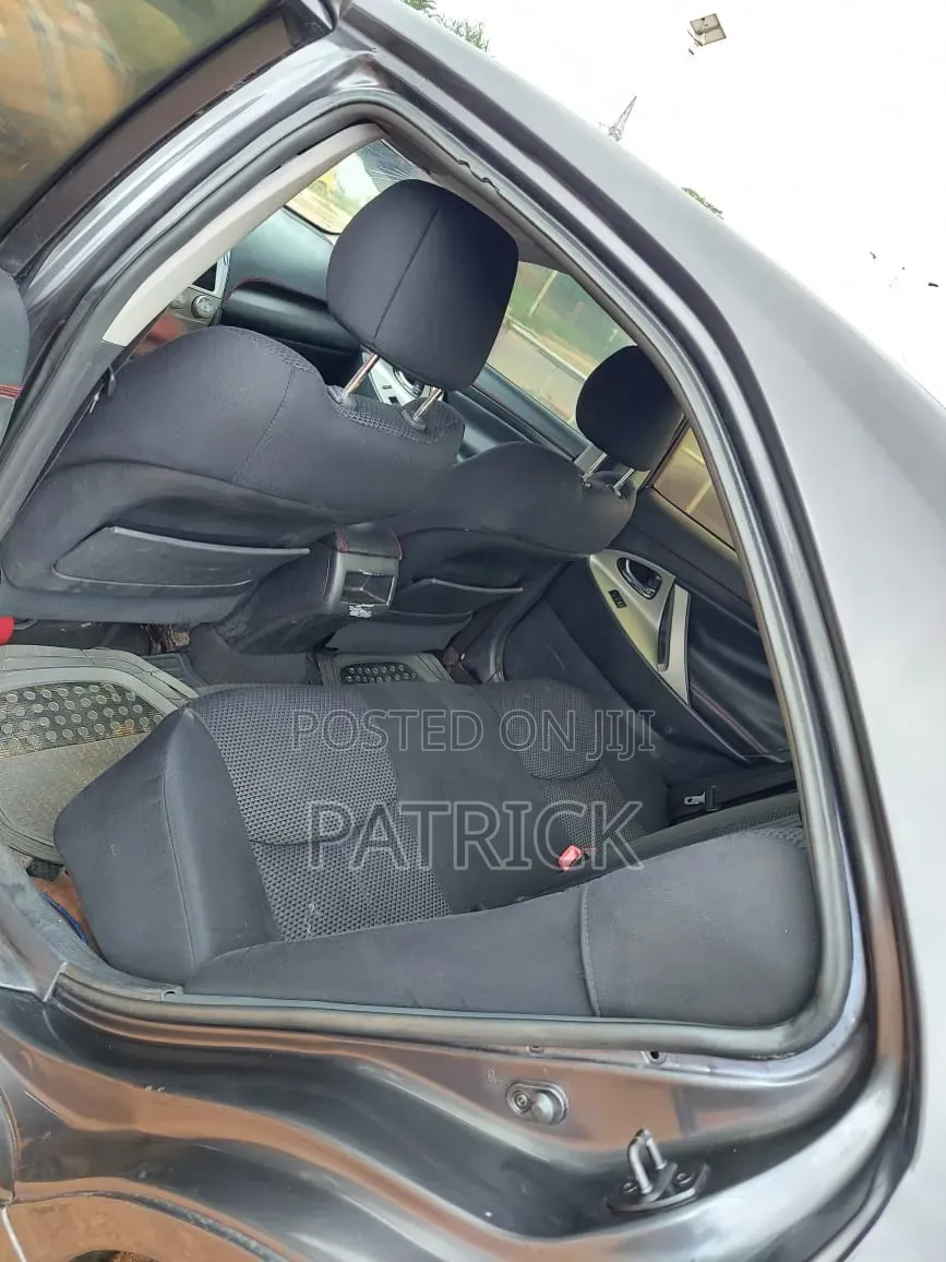 Toyota Camry 2010 Gray