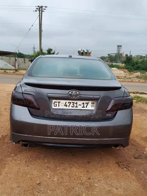 Toyota Camry 2010 Gray