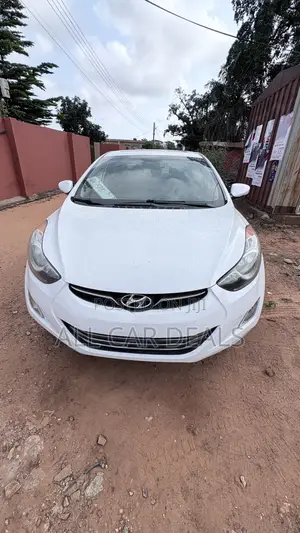Hyundai Elantra Limited Sedan FWD (1.8L 4cyl 6A) 2013 White