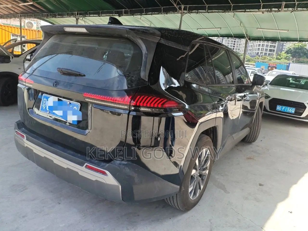 Toyota RAV4 XLE Premium 2026 Black