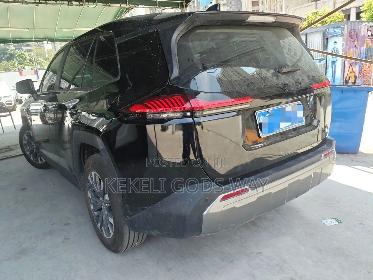 Toyota RAV4 XLE Premium 2026 Black