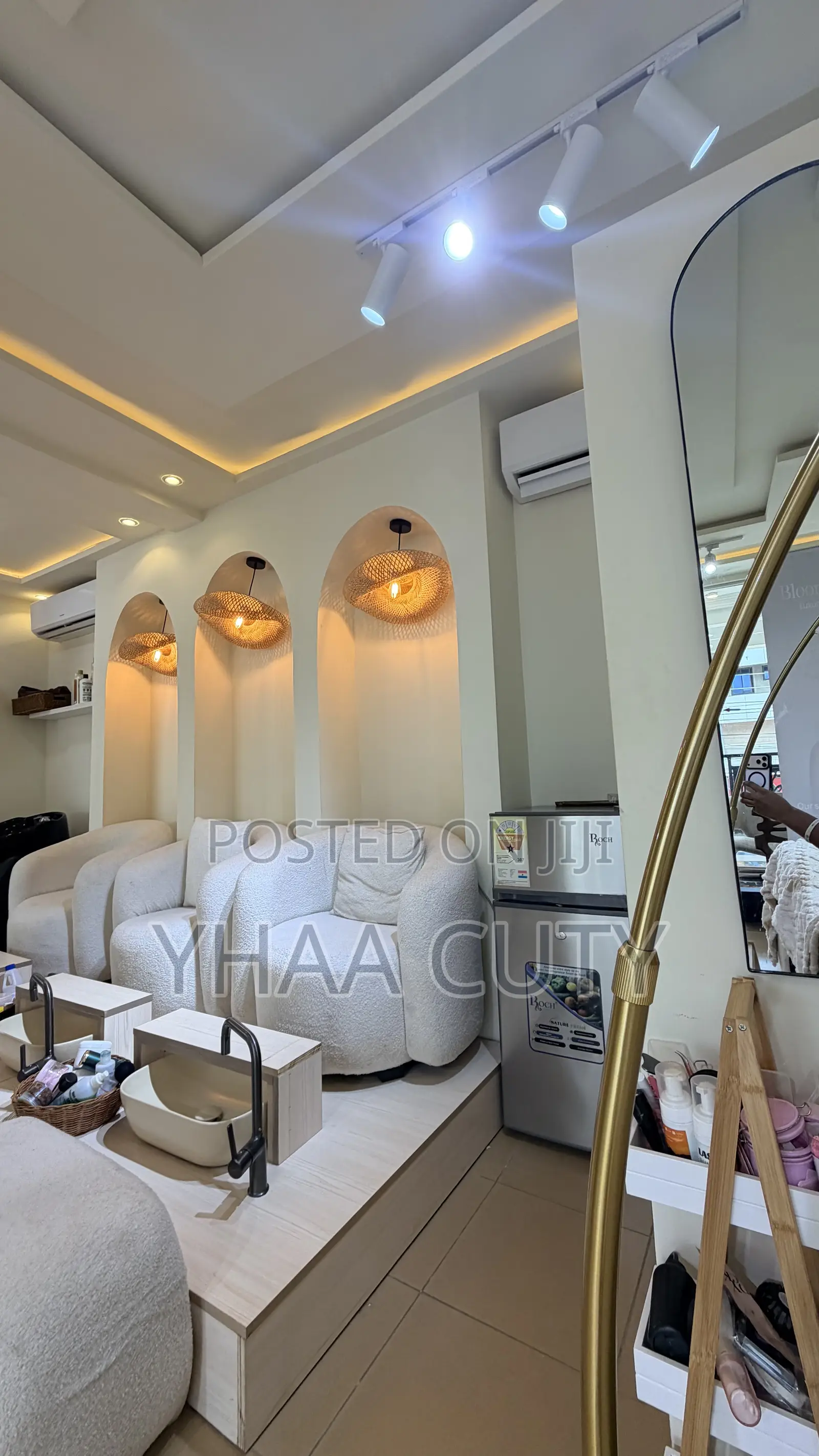 Salon Equipment
