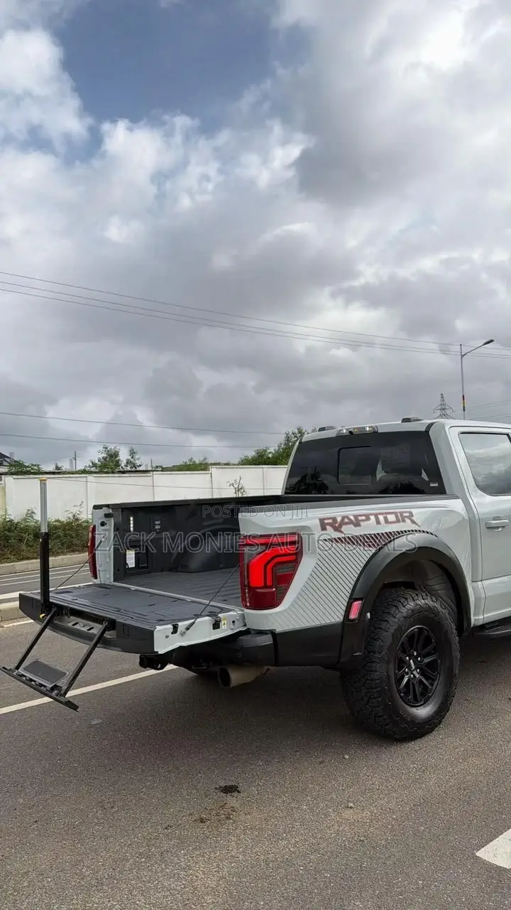 Ford F-150 2025 White