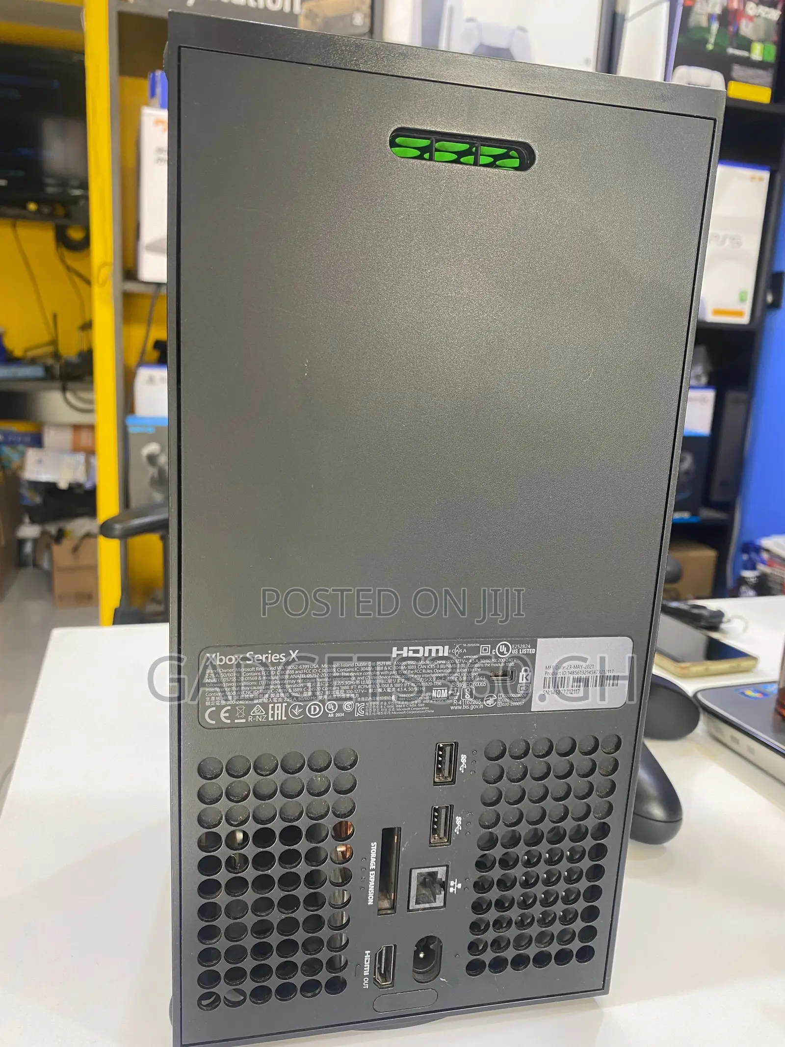 Used Microsoft Xbox Series X (1tb + 13 Games)