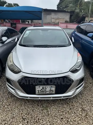 Hyundai Elantra 2013 Silver