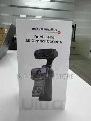 Insta360 Luna Ultra Standard Combo (Cosmic Black)
