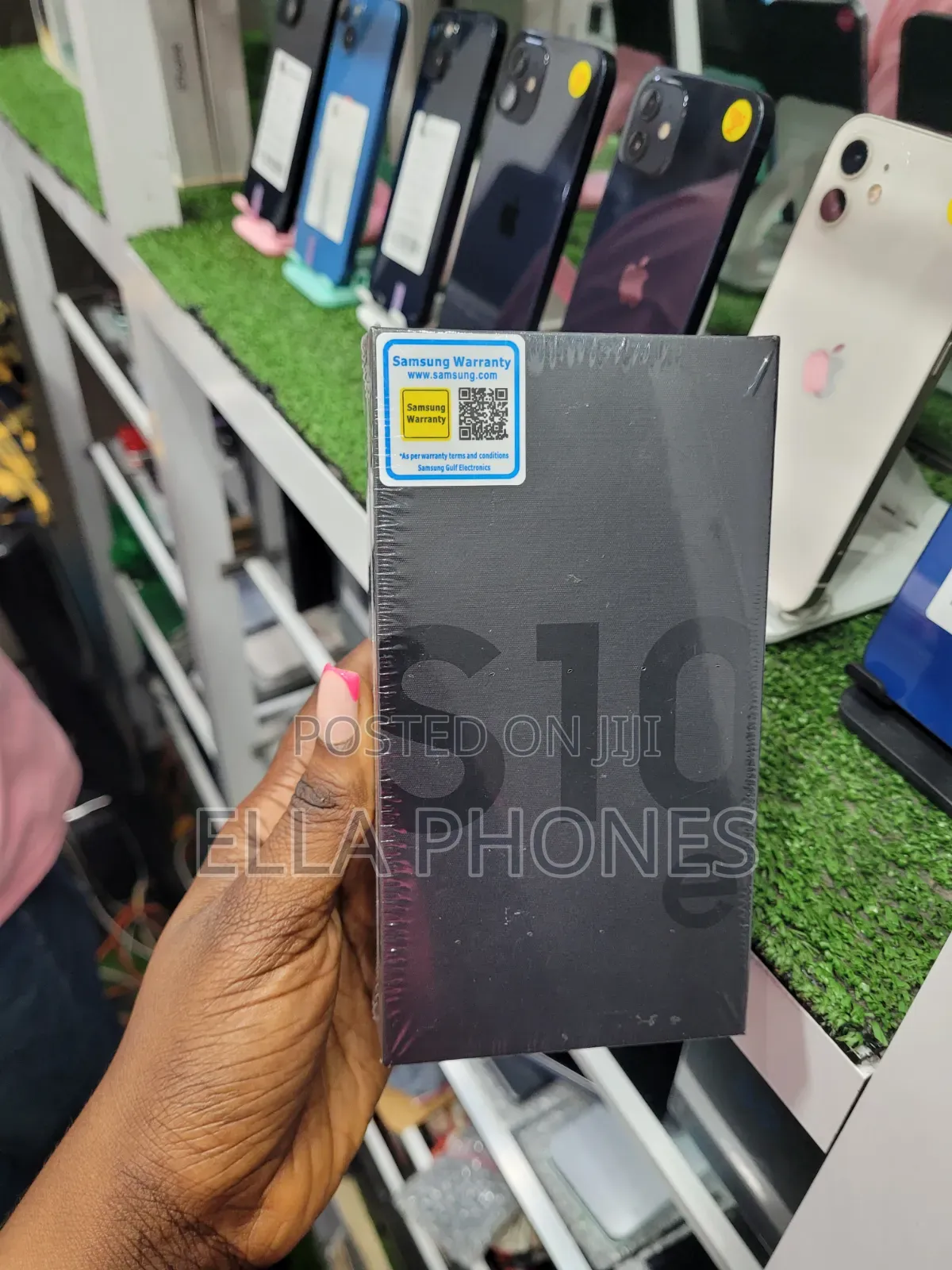 New Samsung Galaxy S10e 128 GB Black