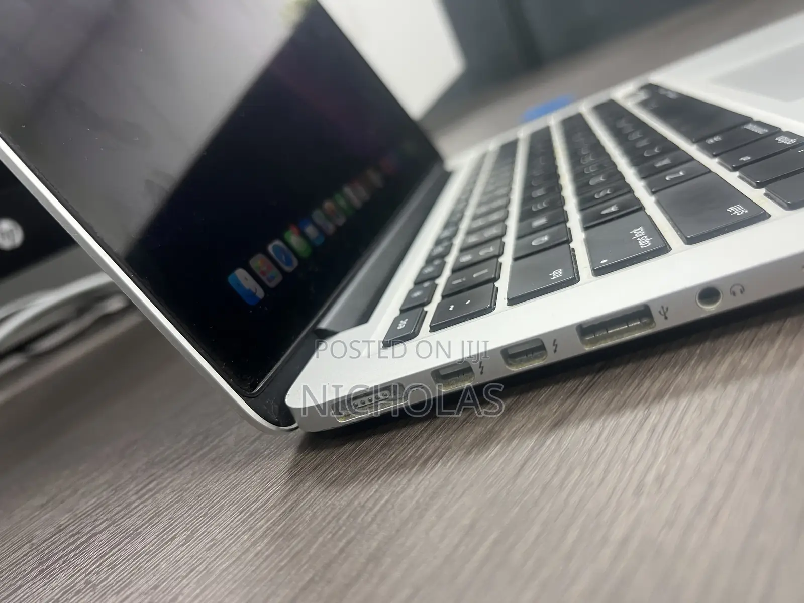 Laptop Apple MacBook Pro 2015 8GB Intel Core i5 SSD 128GB