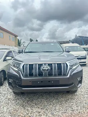 New Toyota Land Cruiser Prado 2023 Gray