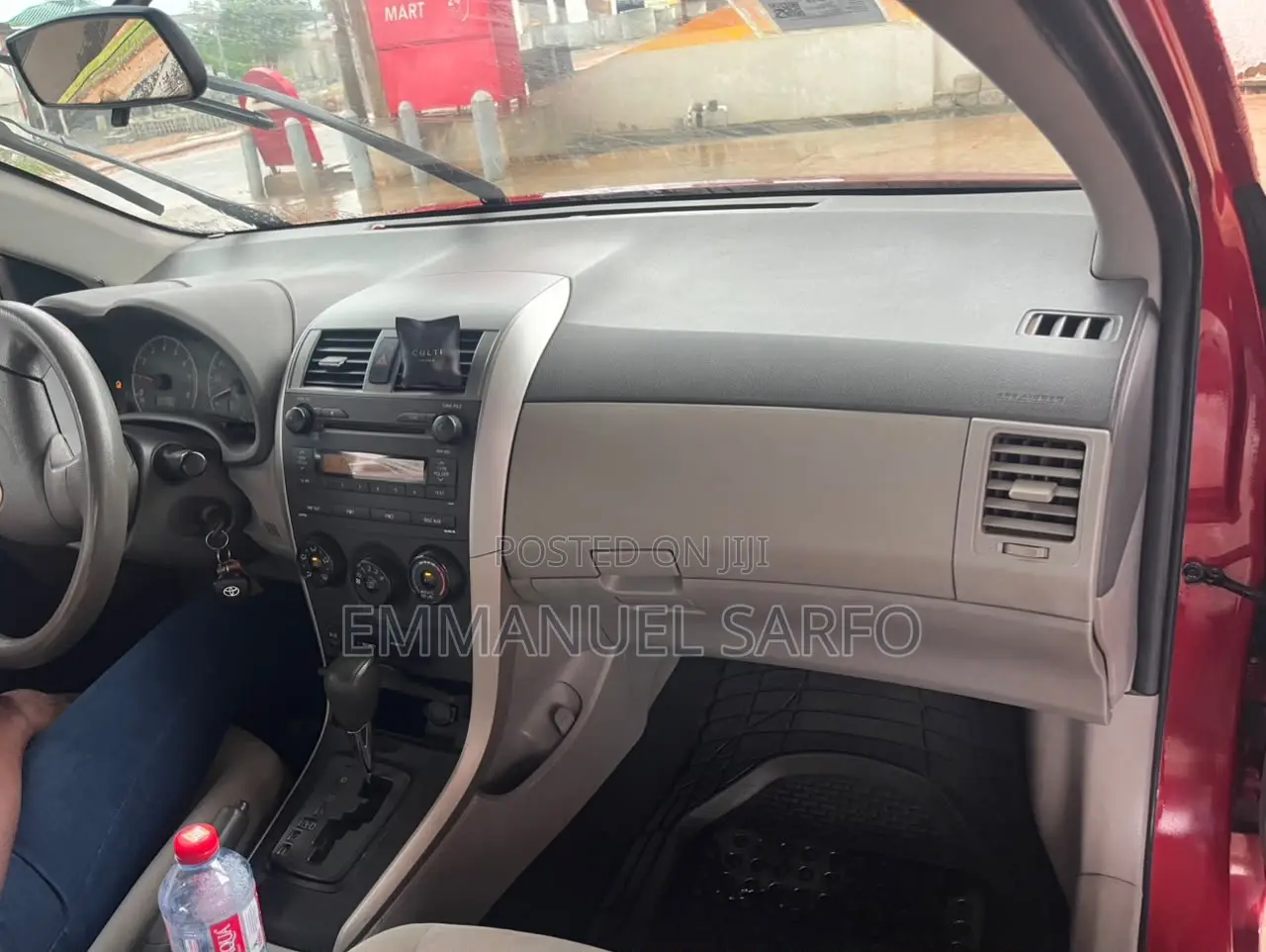 Toyota Corolla Base 4dr Sedan (1.8L 4cyl 5M) 2010 Red