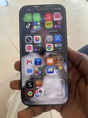 New Apple iPhone 17 256 GB Black