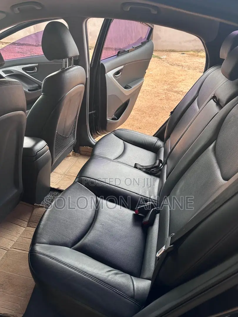 Hyundai Avante 2015 Black