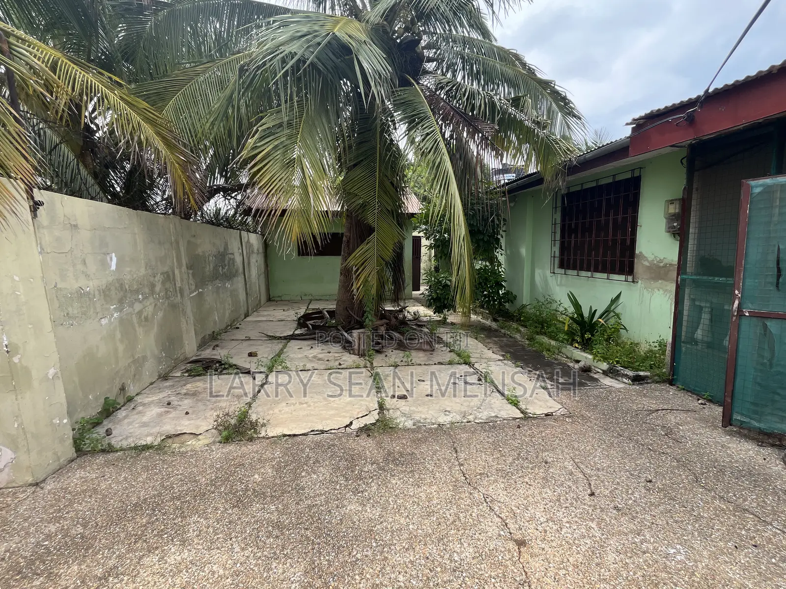 2bdrm Bungalow in Tdc, Tema Metropolitan for sale