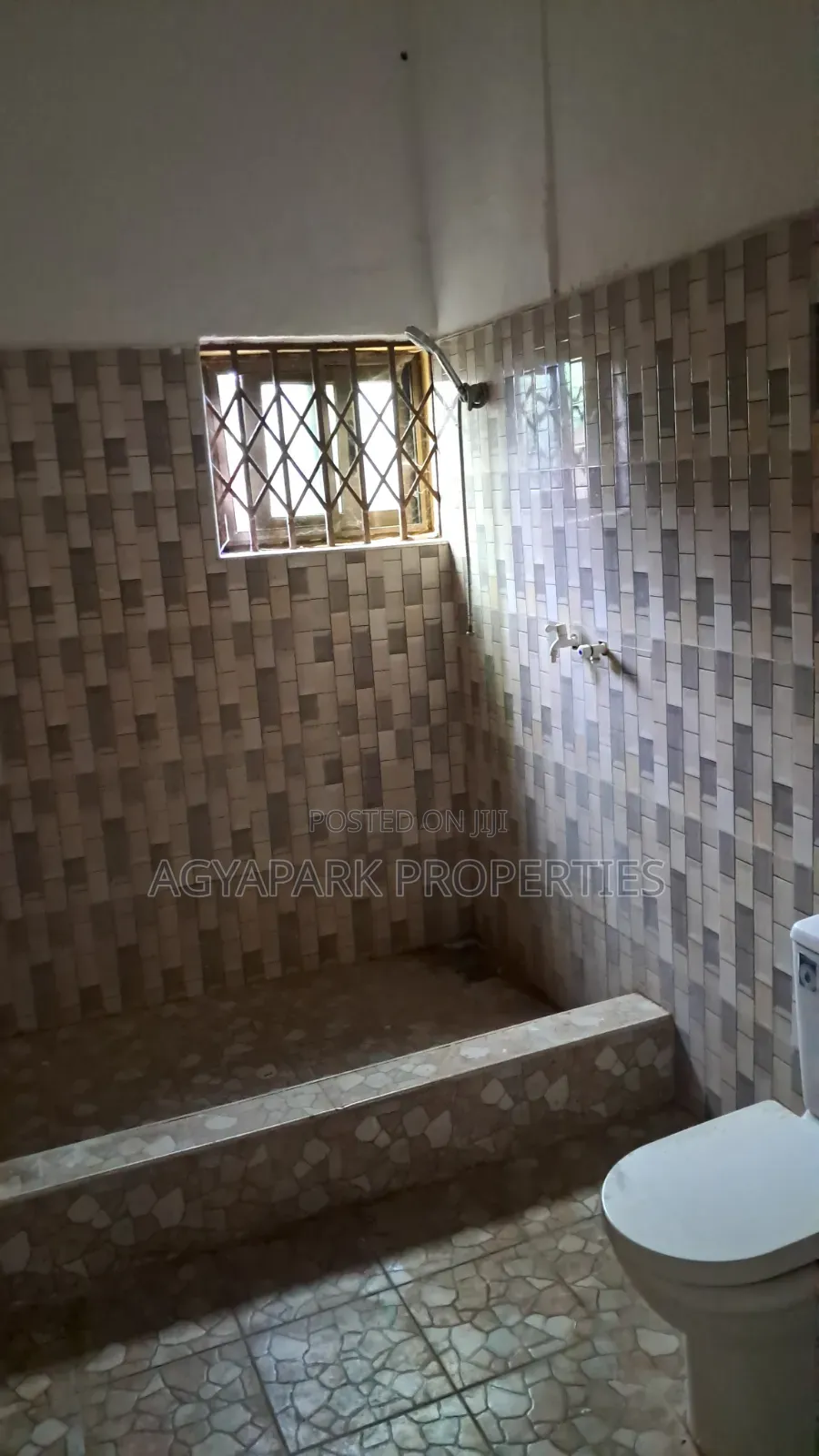 1bdrm Apartment in Canada, Olebu for rent