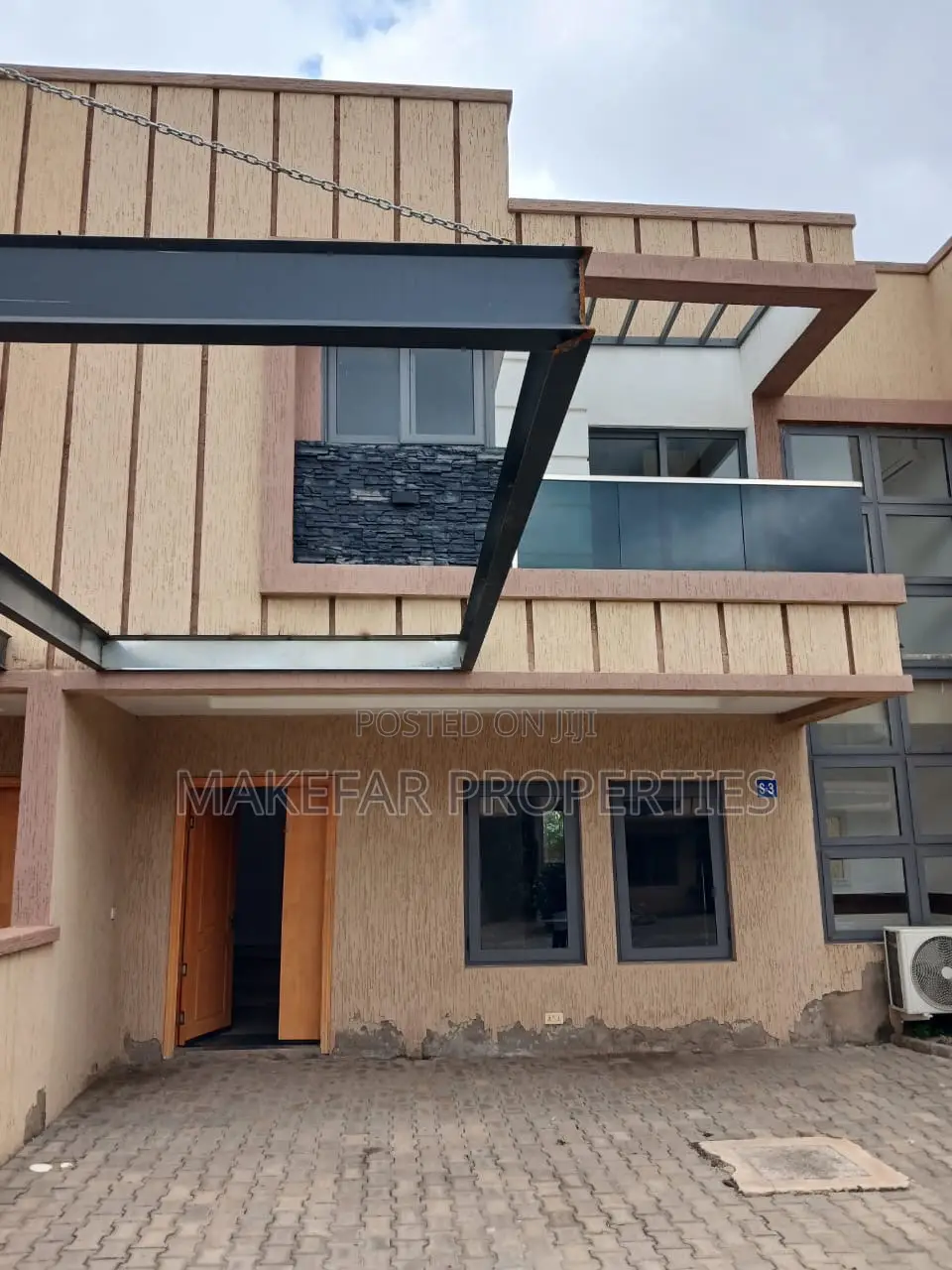 4bdrm House in Ashaley Botwe for rent