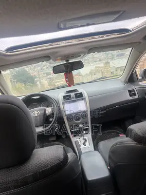 Toyota Corolla S 4dr Sedan (1.8L 4cyl 4A) 2012 White