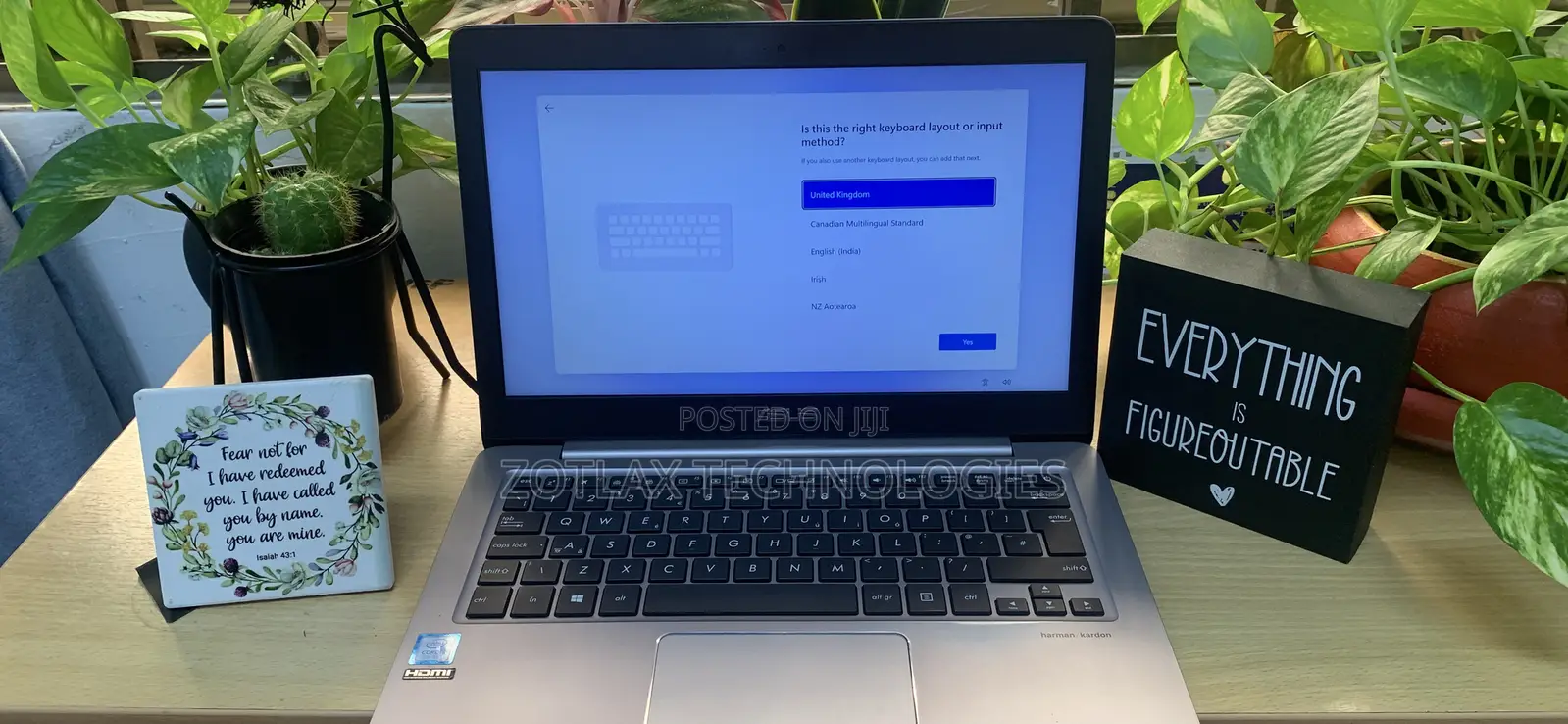 Laptop Asus ZenBook UX310UQ 8GB Intel Core i5 SSD 256GB