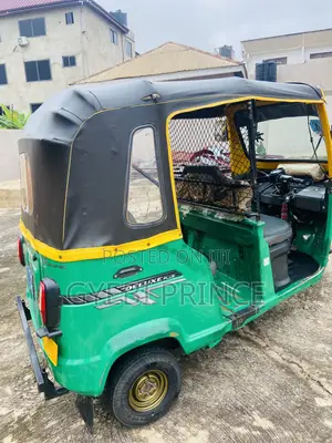 TVS King Deluxe Plus iTouch Start 2025 Green