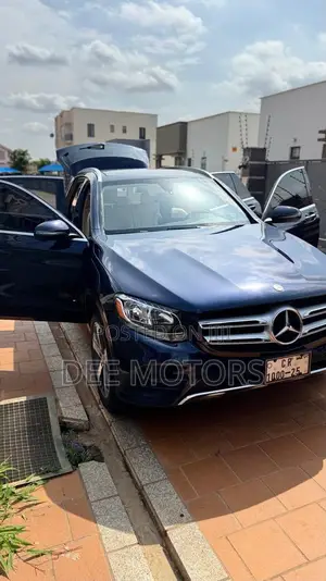 Mercedes-Benz GLC-Class 2016 Blue