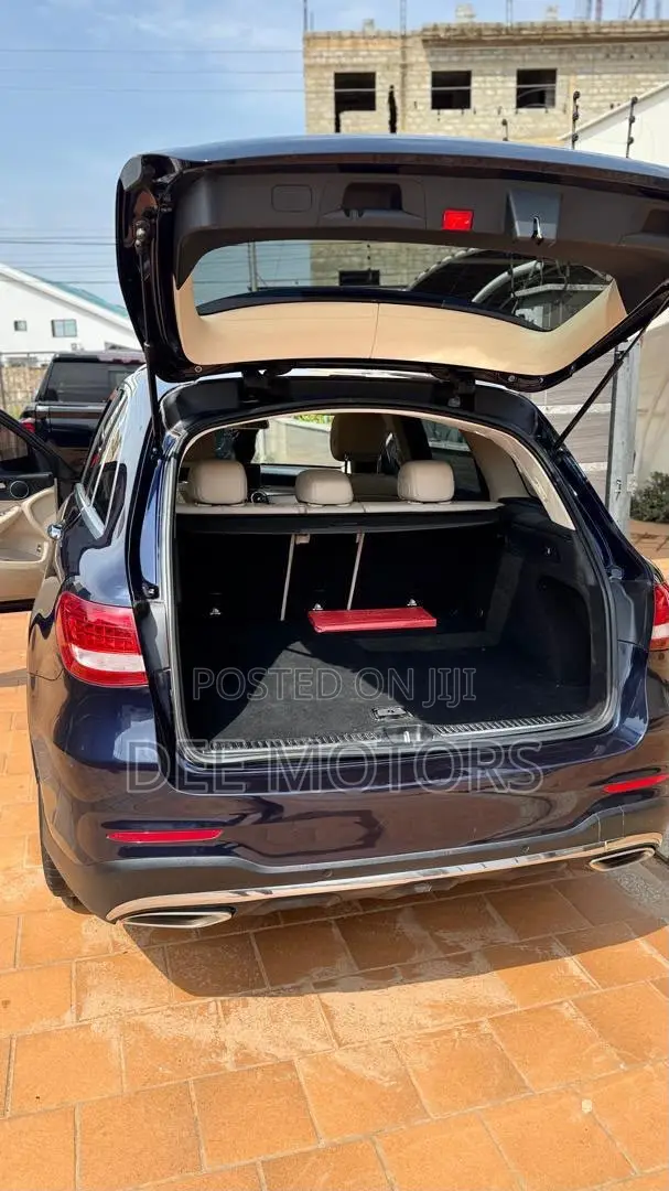 Mercedes-Benz GLC-Class 2016 Blue