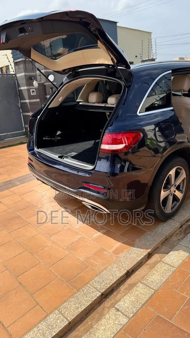 Mercedes-Benz GLC-Class 2016 Blue