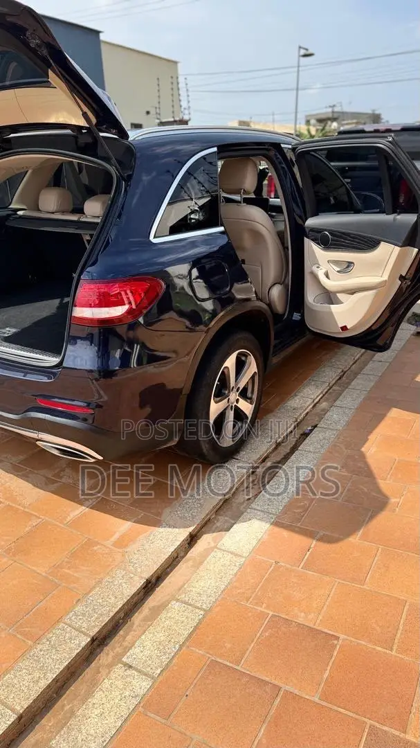 Mercedes-Benz GLC-Class 2016 Blue