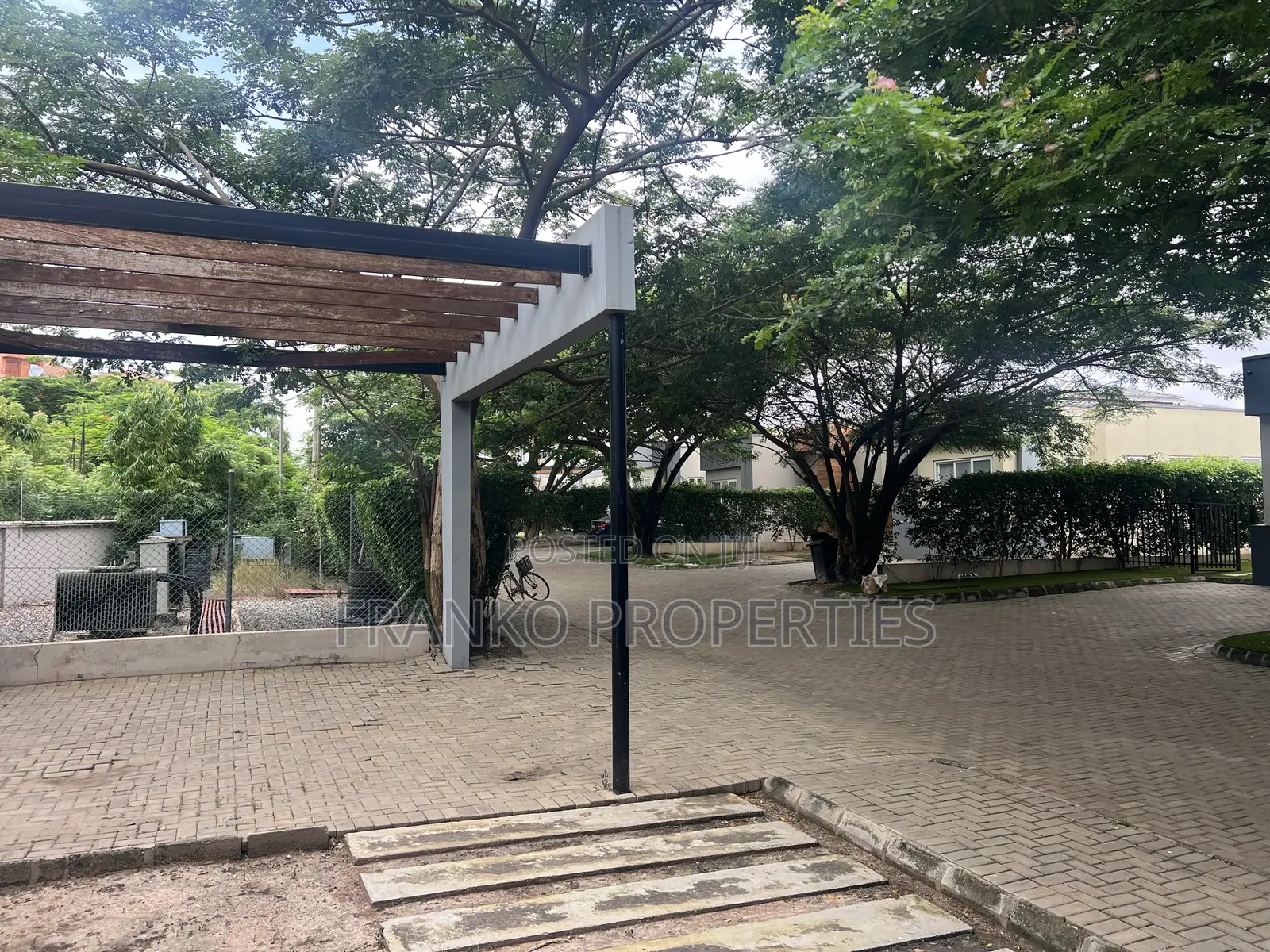 3bdrm House in Franko Properties, School Junction for rent