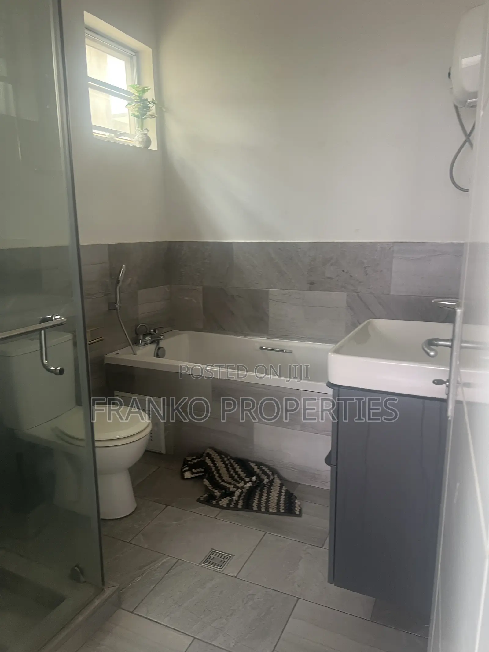 3bdrm House in Franko Properties, School Junction for rent