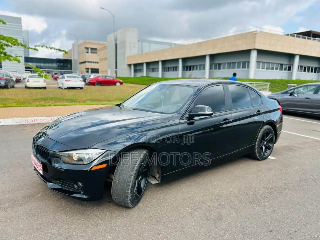 BMW 320i 2015 Black