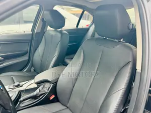 BMW 320i 2015 Black