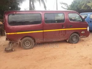 Nissan Caravan (Urvan) 2006 Brown