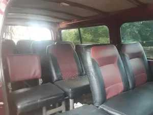 Nissan Caravan (Urvan) 2006 Brown