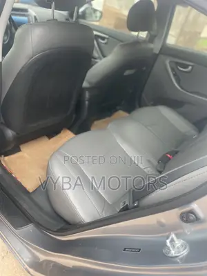 Hyundai Elantra Limited Sedan FWD (1.8L 4cyl 6A) 2016 Gray
