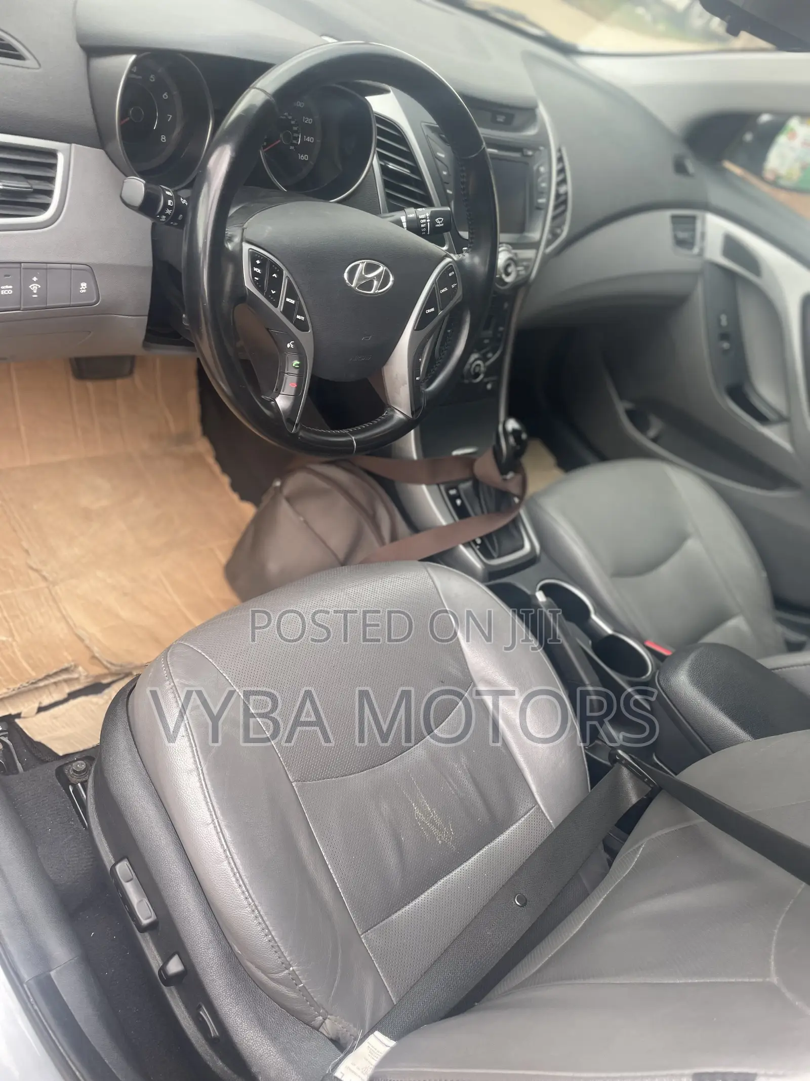Hyundai Elantra Limited Sedan FWD (1.8L 4cyl 6A) 2016 Gray