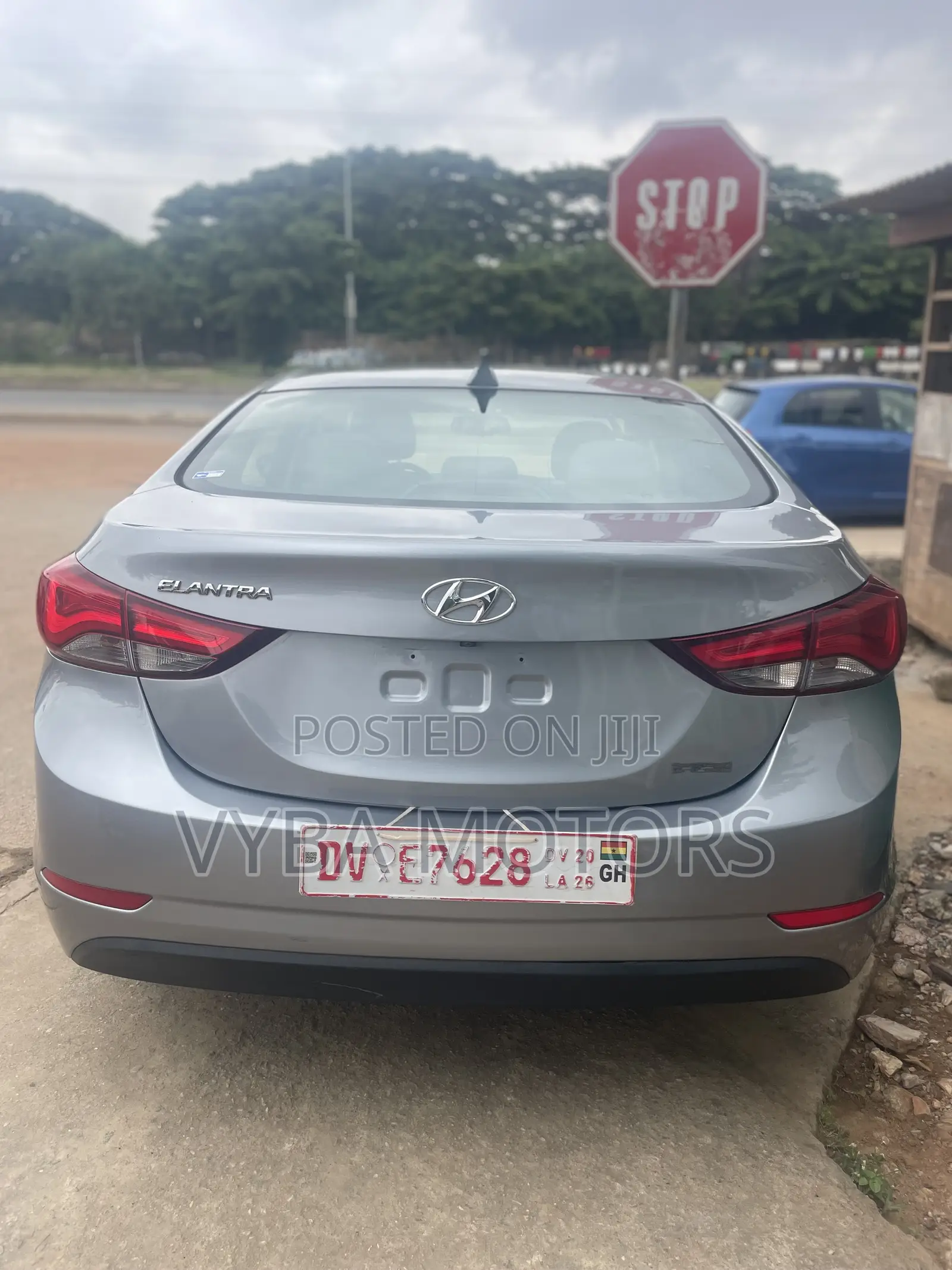 Hyundai Elantra Limited Sedan FWD (1.8L 4cyl 6A) 2016 Gray