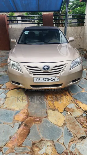 Toyota Camry 2009 Brown