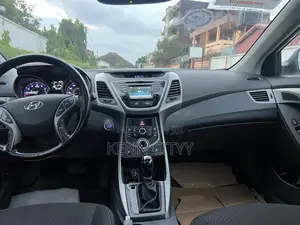 Hyundai Elantra 2016 White