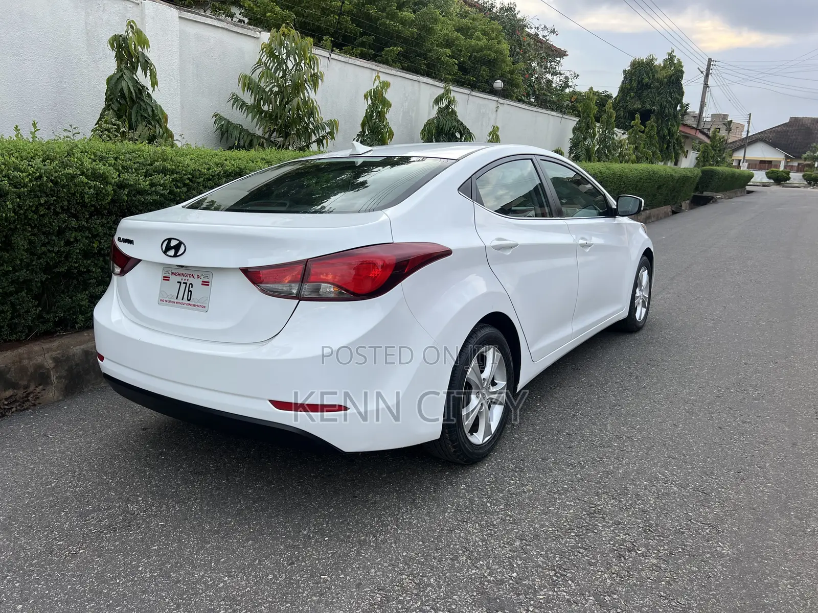 Hyundai Elantra 2016 White