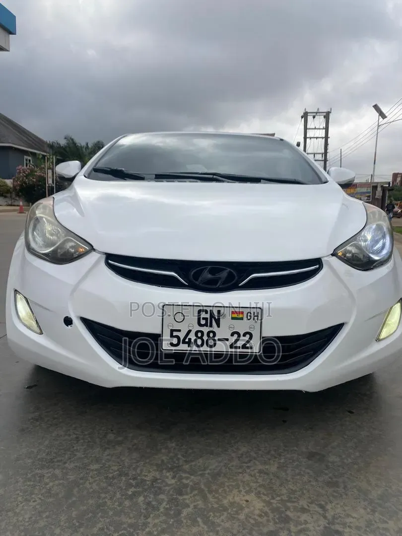 Hyundai Elantra 2013 White