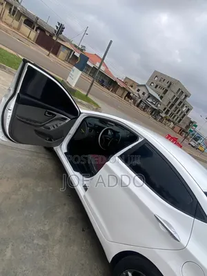 Hyundai Elantra 2013 White