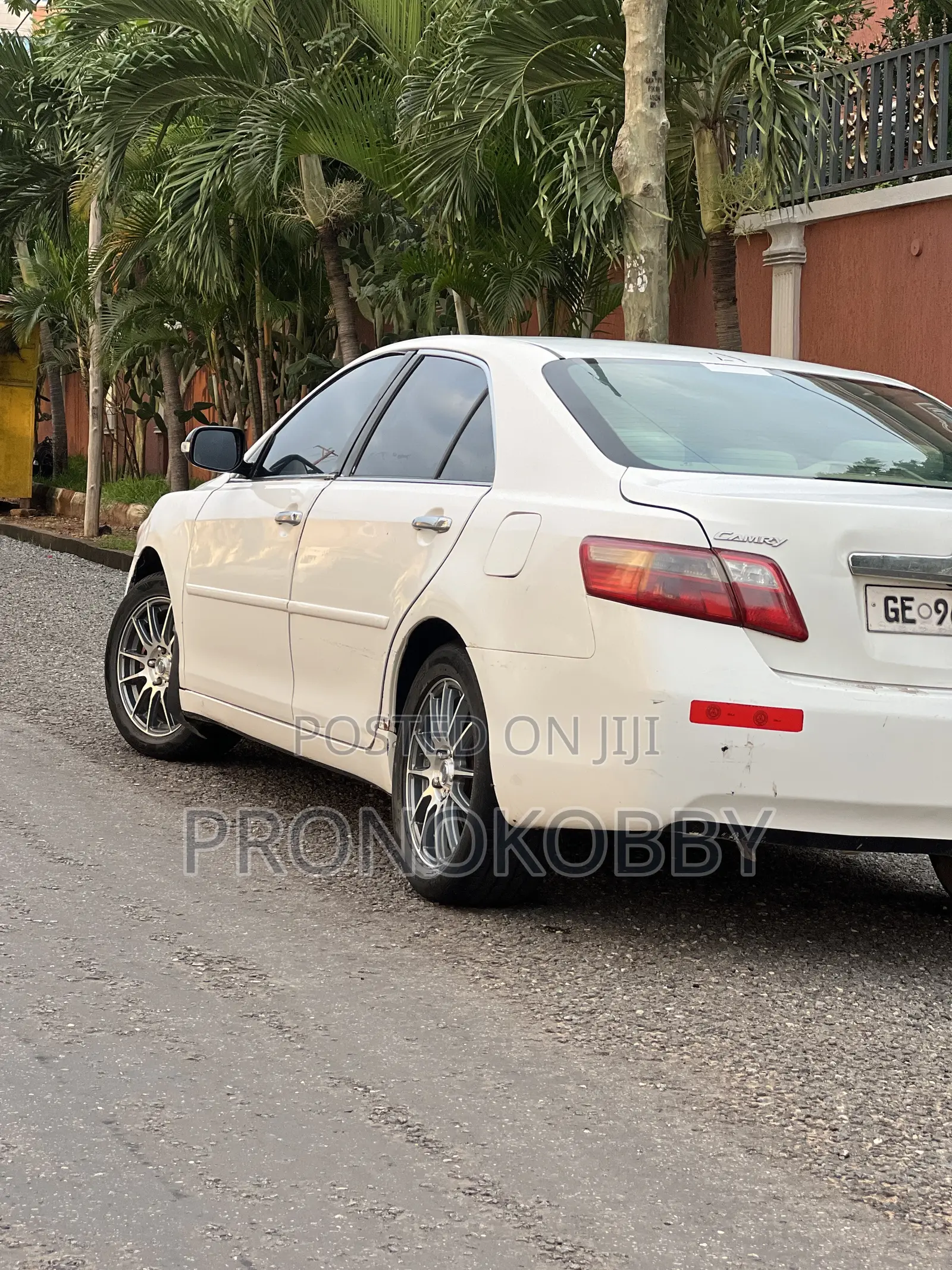 Toyota Camry LE 4dr Sedan (2.4L 4cyl 5A) 2007 White