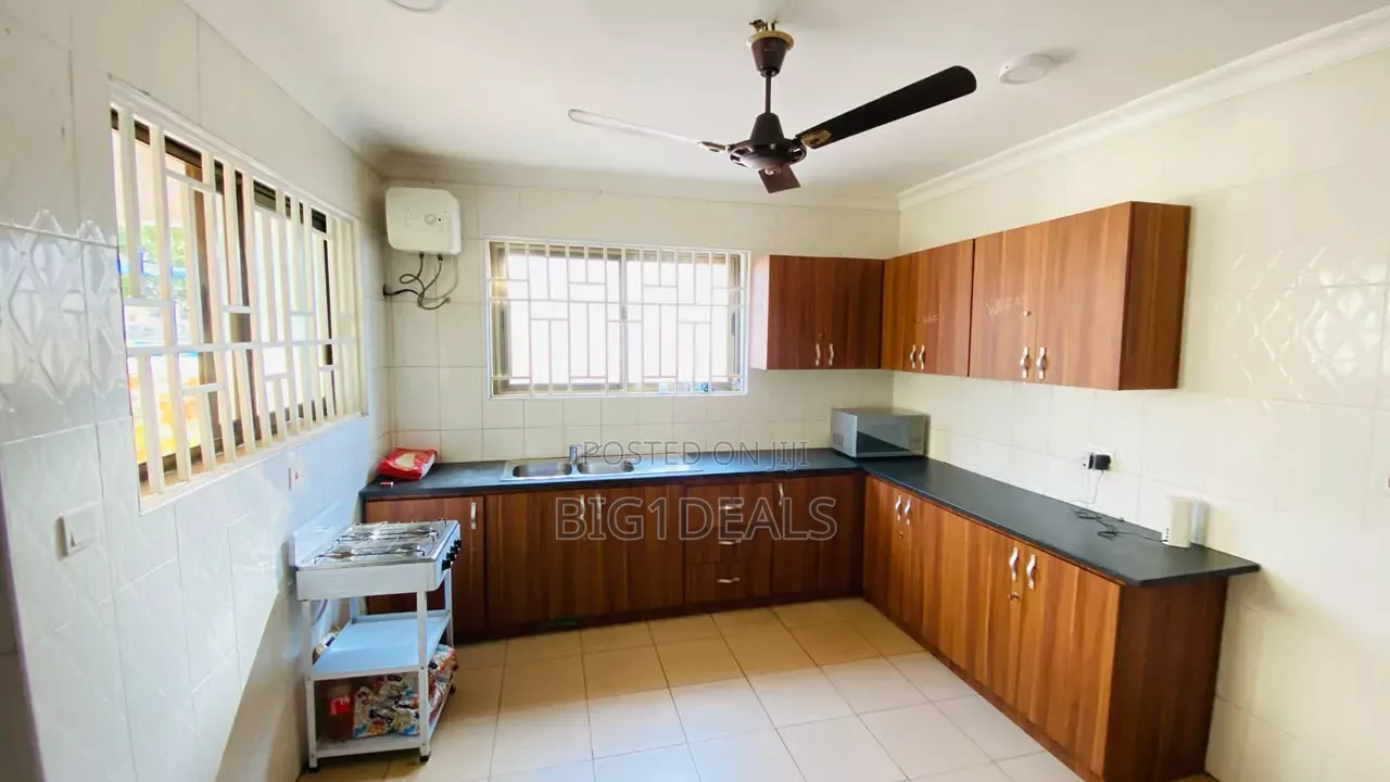 Furnished 1bdrm Shared Apartment in Frafraha for rent