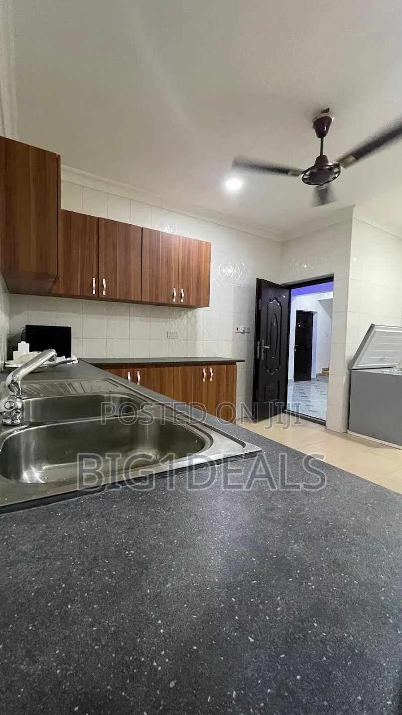 Furnished 1bdrm Shared Apartment in Frafraha for rent